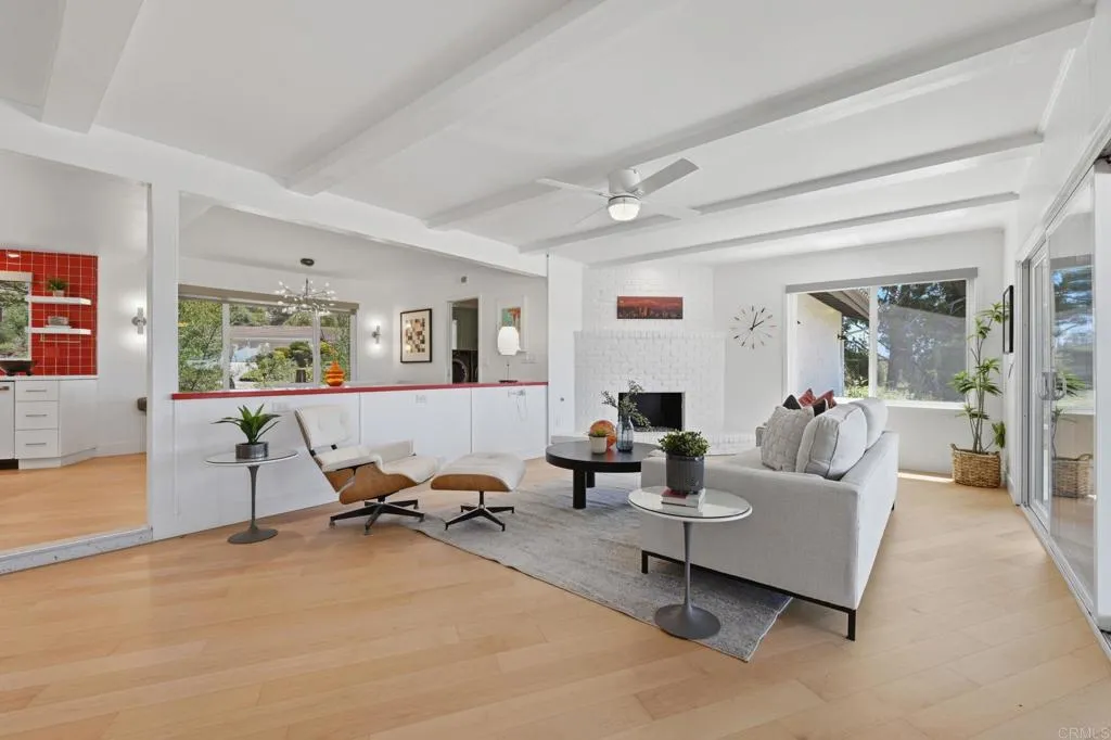 https://cdn.realtyfeed.com/cdn/127/306741354/e8c412ef71ef97e3976744498bf71e8c.webp