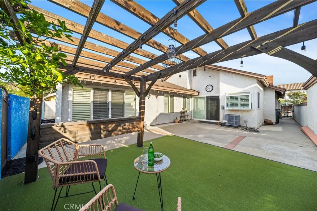 323 W Dawson Court, Glendora, CA 91740 - Photo 4 of 25, Glendora, CA