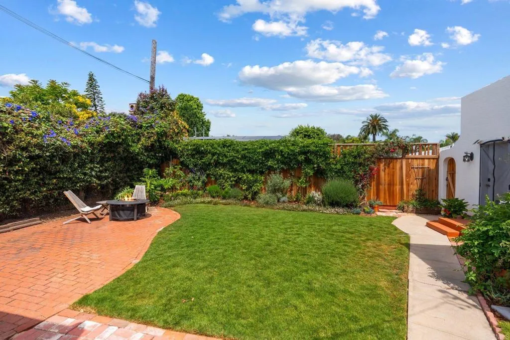 https://cdn.realtyfeed.com/cdn/127/306741396/3e99b86897f77dc9f9ecbff4712f6250.webp