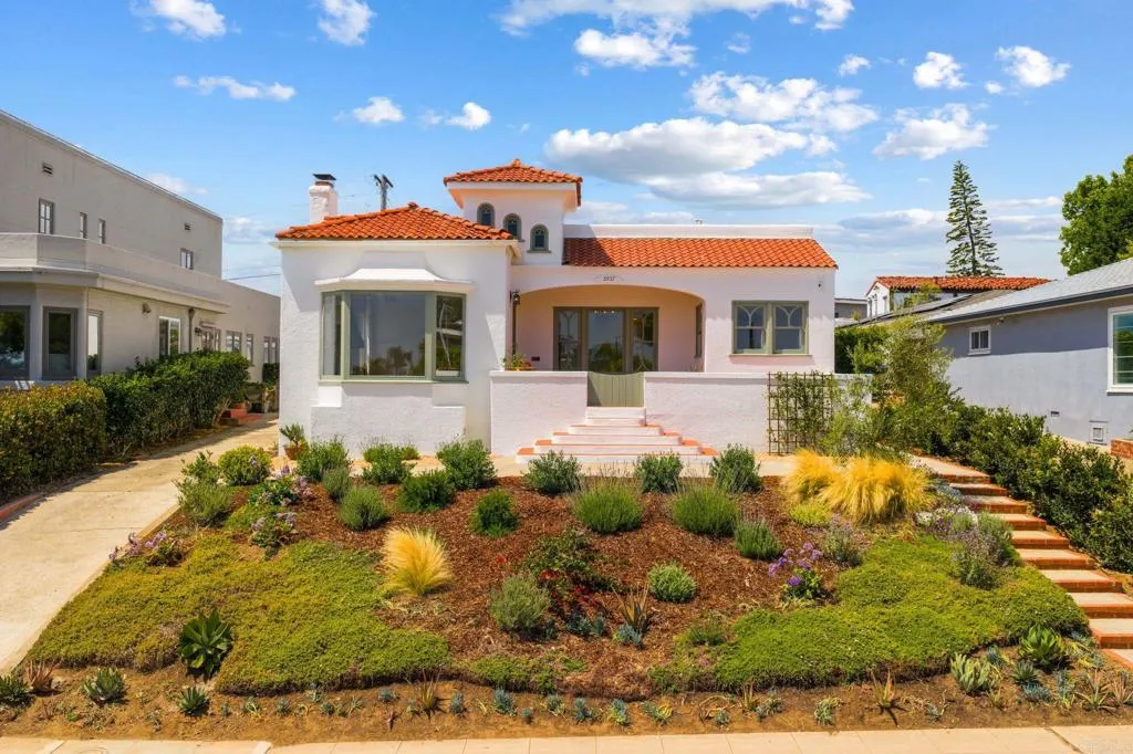 https://cdn.realtyfeed.com/cdn/127/306741396/629f5f4e4777033bb2a04365fc1c9479.webp