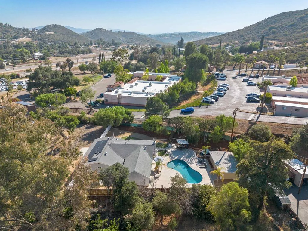 https://cdn.realtyfeed.com/cdn/127/306741458/b162243cbf1e7e007ee2c49a6d68df5b.webp