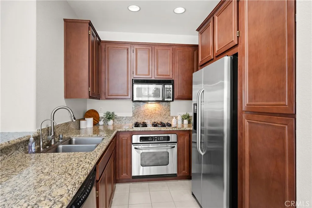 https://cdn.realtyfeed.com/cdn/127/306741465/cf259548c809fcfd8b9ff5b3cec6d36d.webp
