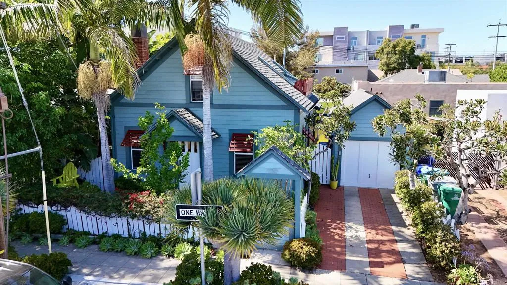 https://cdn.realtyfeed.com/cdn/127/306741543/11bf7c9d7b7c8314210be5a12fb1a9d5.webp
