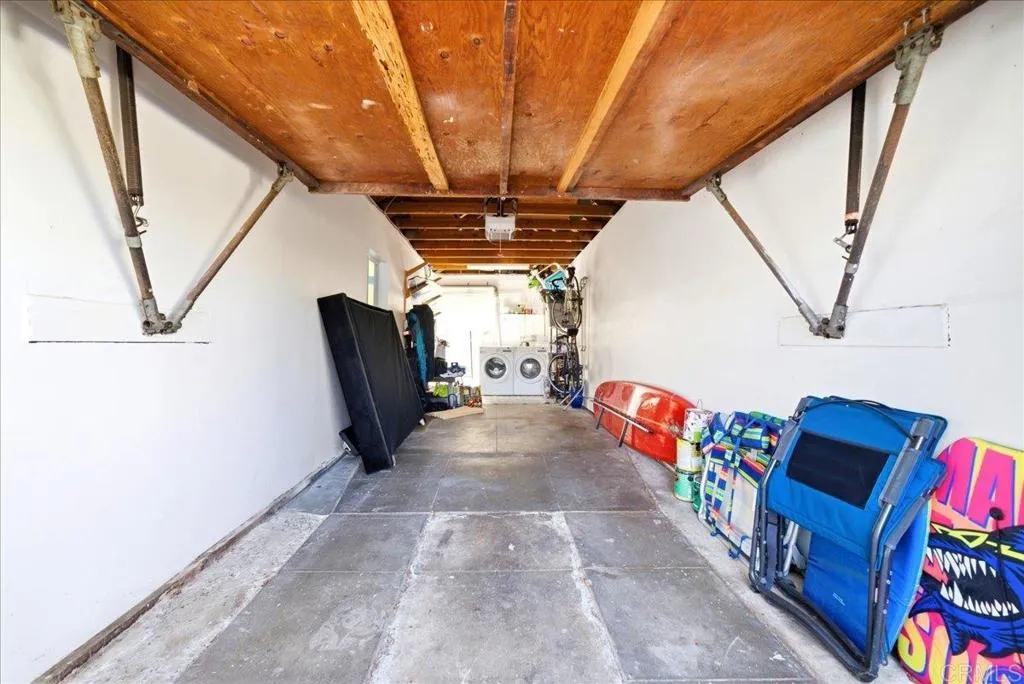 https://cdn.realtyfeed.com/cdn/127/306741543/bb8bf13315b141425988fae059c866b5.webp