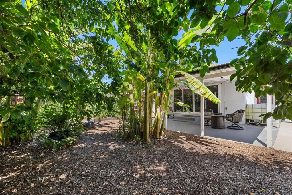https://cdn.realtyfeed.com/cdn/127/306741582/13375ecbe7bb5317d1601e8a245eda4a.webp