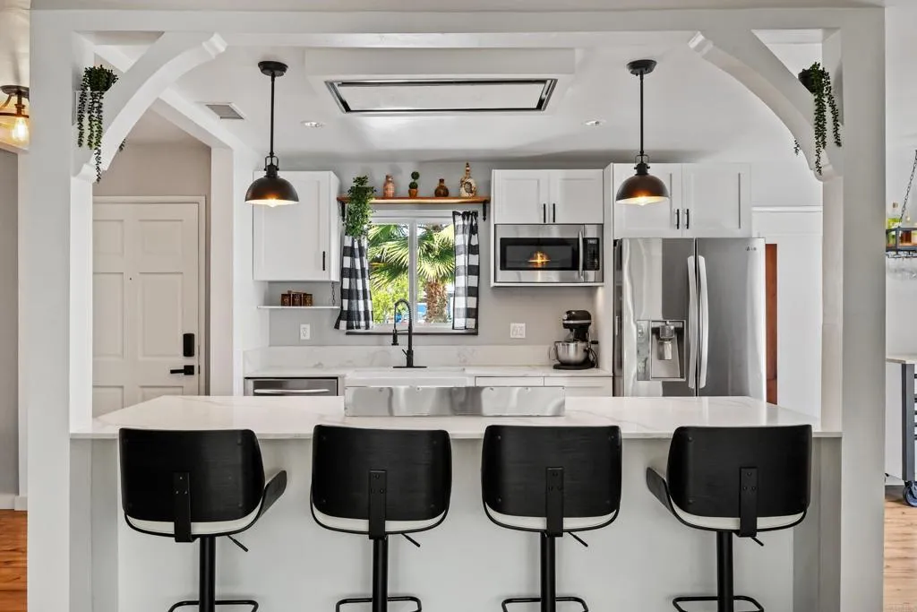 https://cdn.realtyfeed.com/cdn/127/306741582/5ffba5b26d3fa4ddce4419f7d7d8cb86.webp