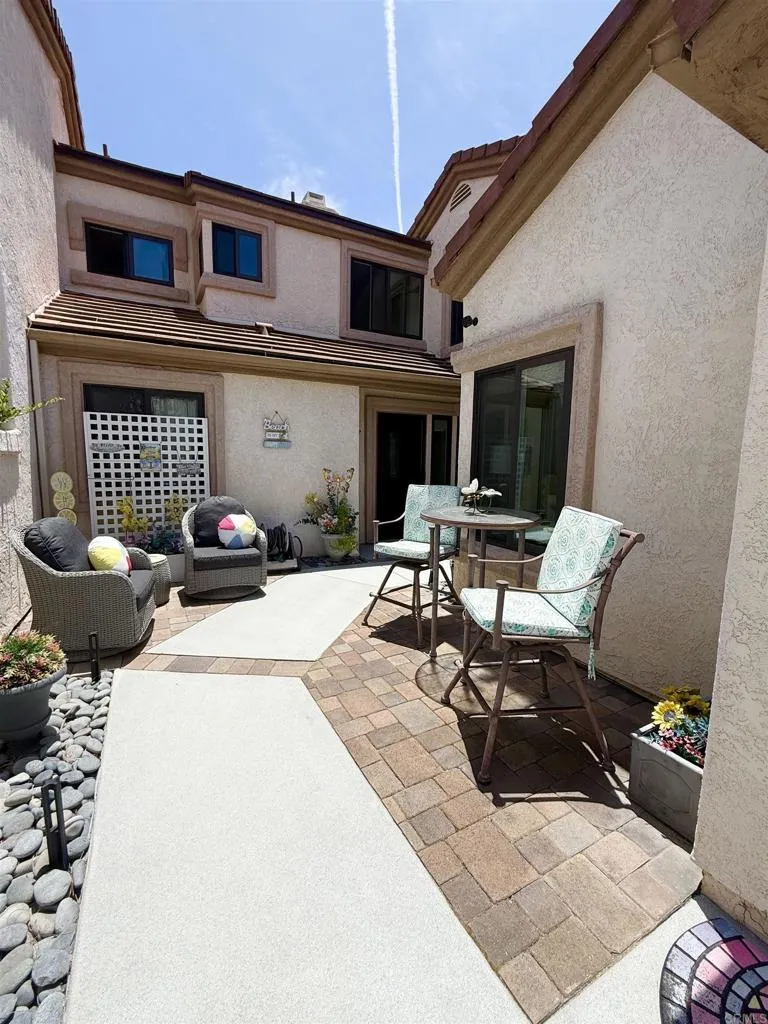 https://cdn.realtyfeed.com/cdn/127/306741585/8087284ff4eb8effc7d8cd6de089ef72.webp