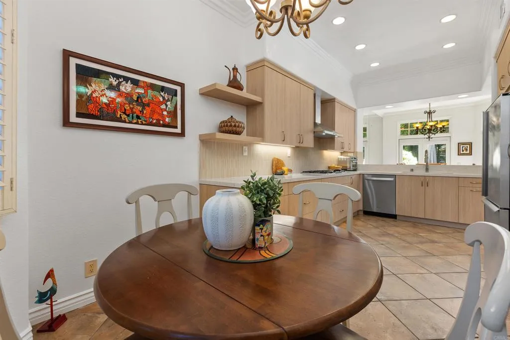 https://cdn.realtyfeed.com/cdn/127/306741587/6dd9c0af2d4ae2934cf41aa1d6669f80.webp
