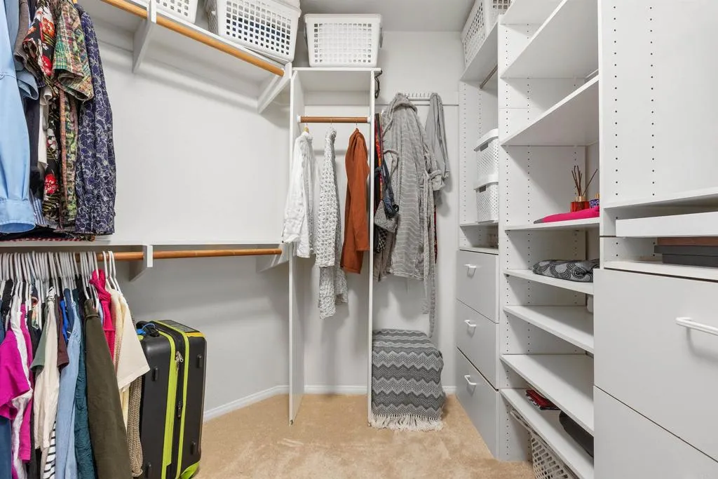 https://cdn.realtyfeed.com/cdn/127/306741587/9ec0504840cf7a03f00a04a5c9dad665.webp