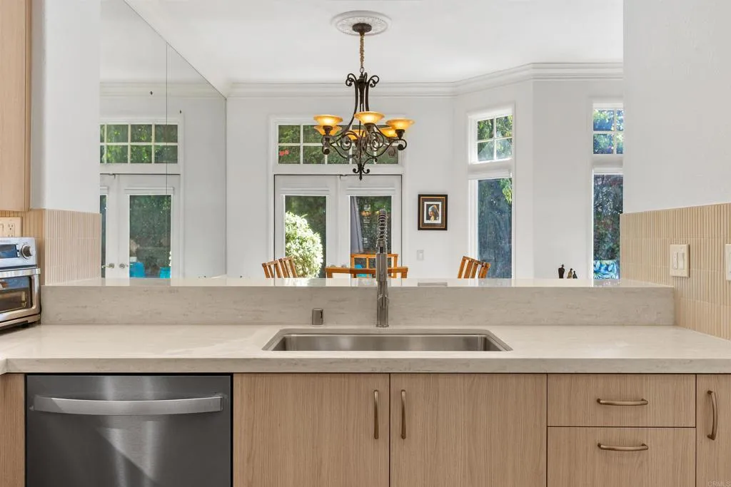 https://cdn.realtyfeed.com/cdn/127/306741587/b679e6985d2ad1cd99096217efd130f9.webp