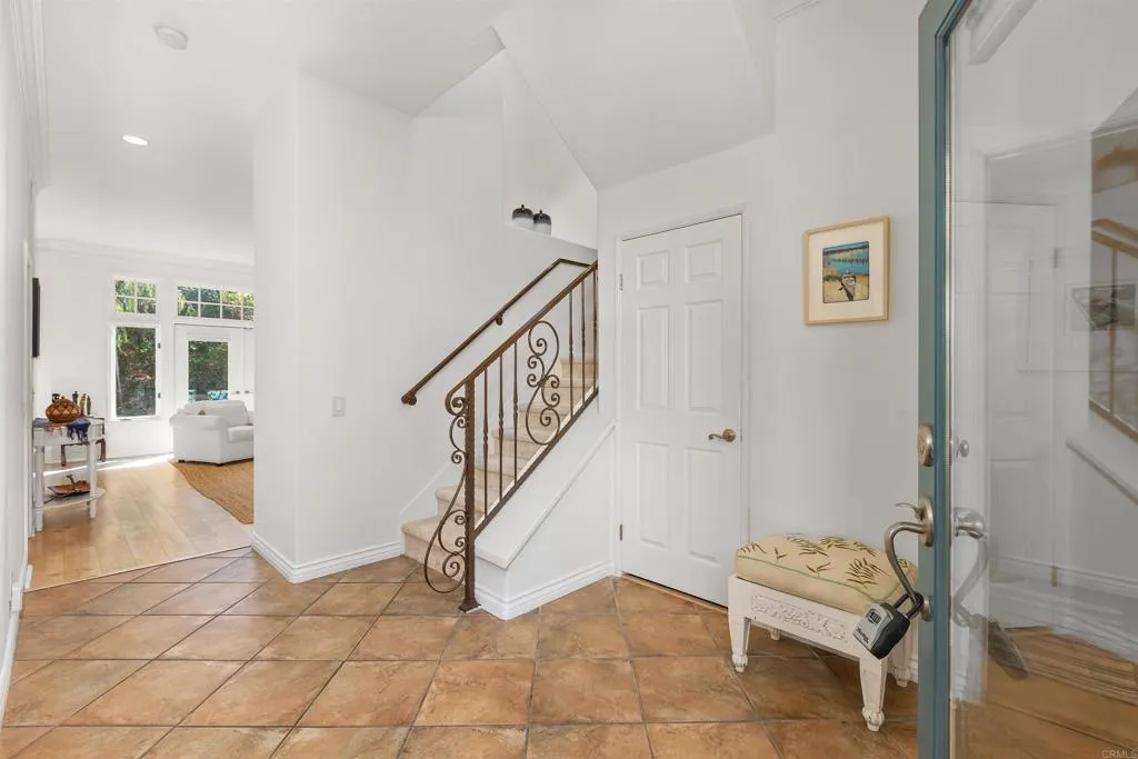 https://cdn.realtyfeed.com/cdn/127/306741587/becb31b0f473066e121e23f87b540295.webp
