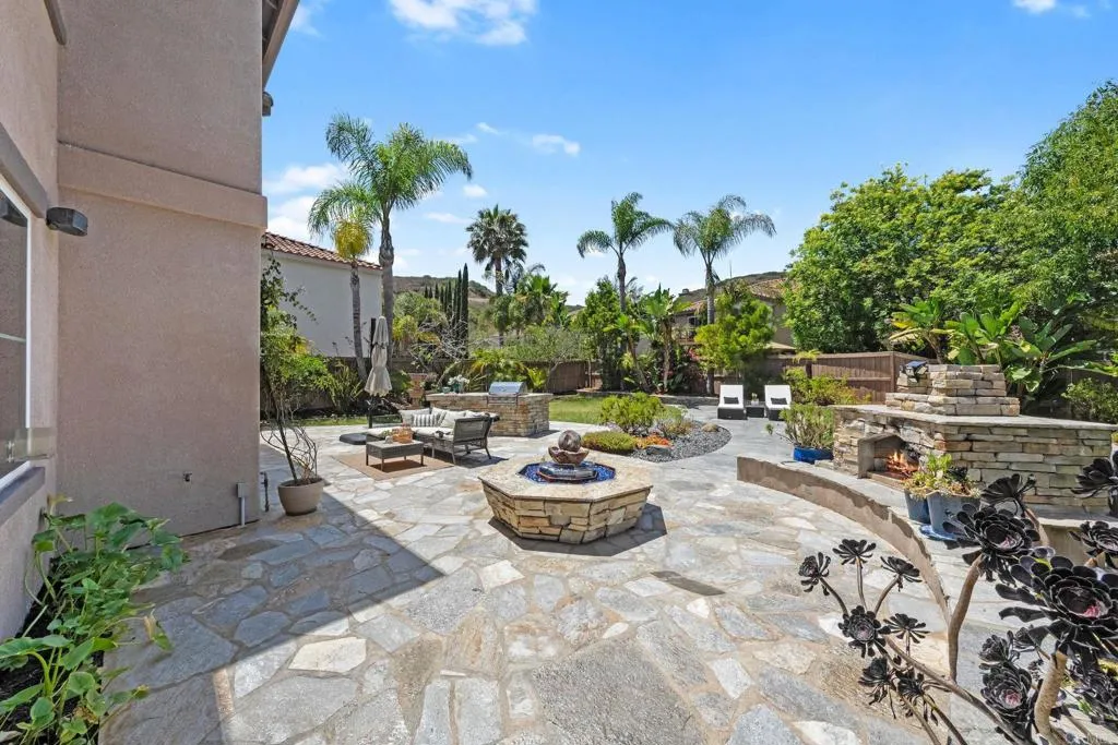https://cdn.realtyfeed.com/cdn/127/306741589/6921400bf3fd53cb51c625ba13d8328c.webp