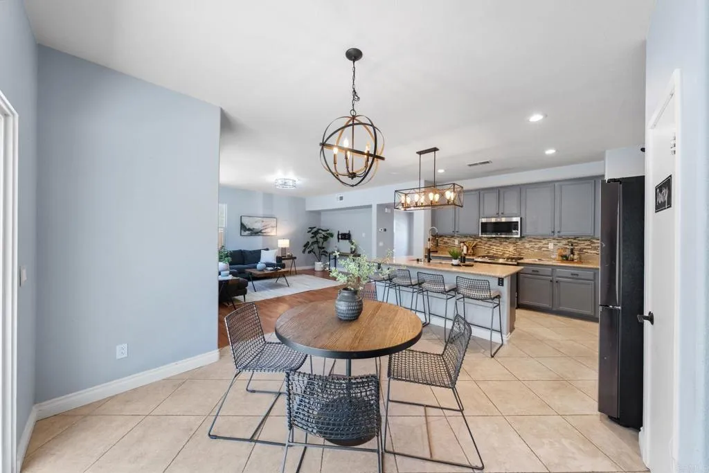 https://cdn.realtyfeed.com/cdn/127/306741589/c4fb8be8182c32da3d38eea246931ae5.webp