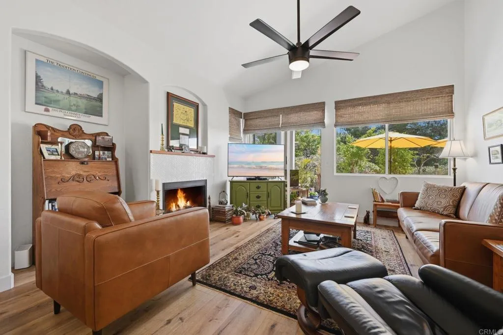 https://cdn.realtyfeed.com/cdn/127/306741596/6891260c817821da924bb4ec417cbe14.webp