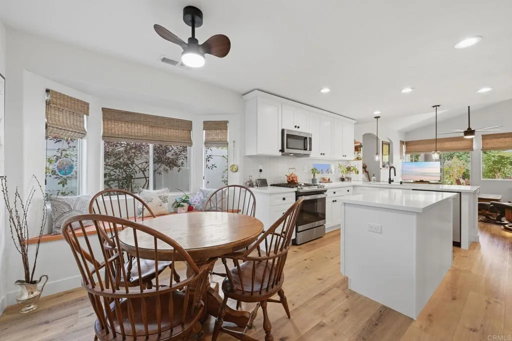 https://cdn.realtyfeed.com/cdn/127/306741596/7fcf5015502a7f8f75410a0f0a3e9694.webp