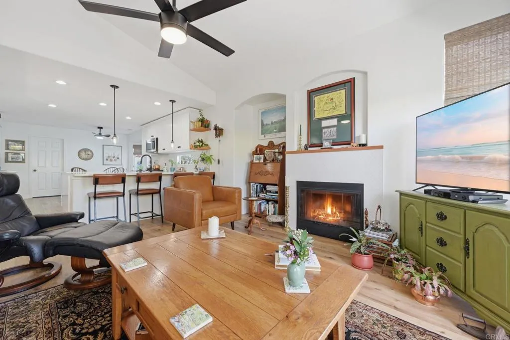https://cdn.realtyfeed.com/cdn/127/306741596/f28e81226594c30293e12764deb1c76b.webp