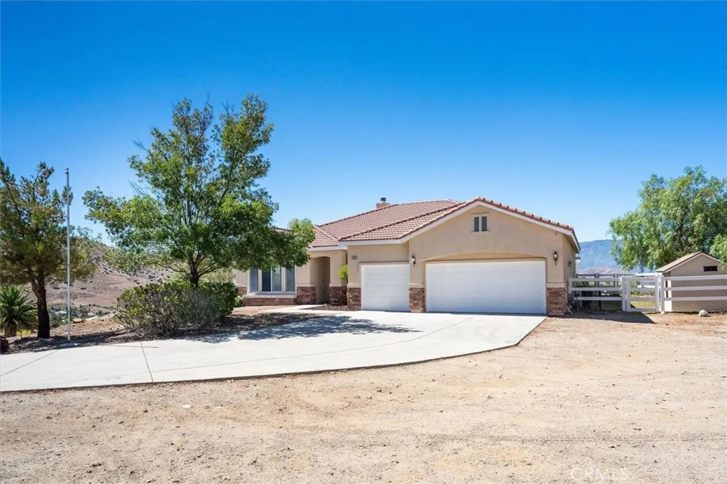 Acton, CA 93510