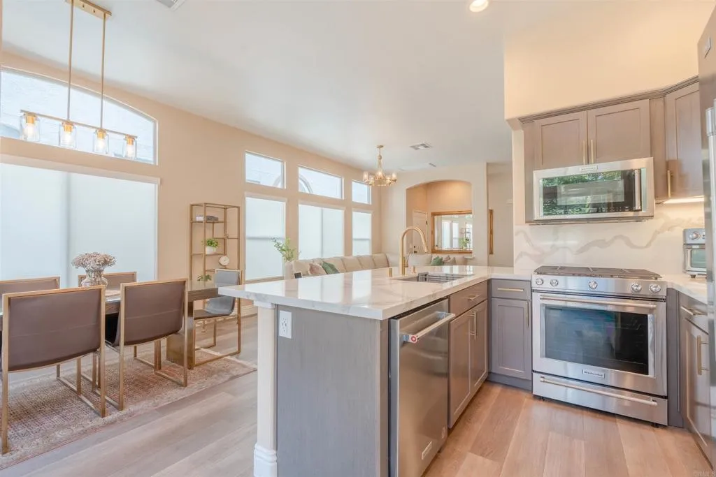 https://cdn.realtyfeed.com/cdn/127/306741722/a3c463276cba7932e856014856760d7f.webp