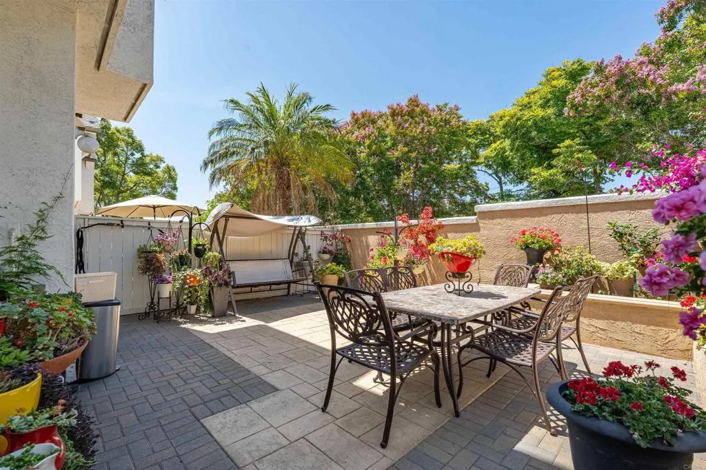 https://cdn.realtyfeed.com/cdn/127/306741722/f1a8ce2184eac7b44f8b4c96a9644171.webp