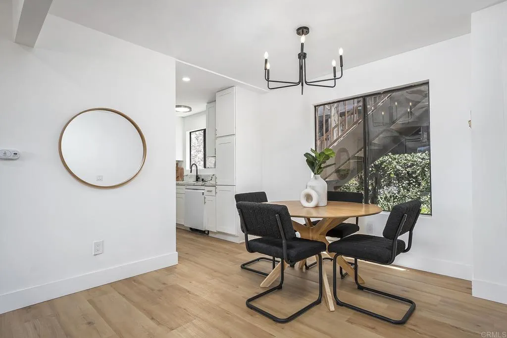 https://cdn.realtyfeed.com/cdn/127/306741723/b94e592842a548fd89163f2d1e41a1a3.webp