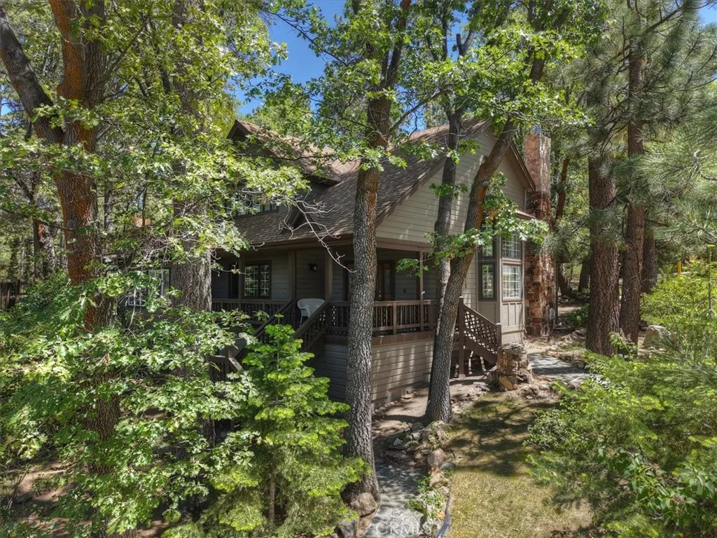 813 Knight Avenue, Big Bear, CA 92315 - Photo 4 of 50, Big Bear, CA