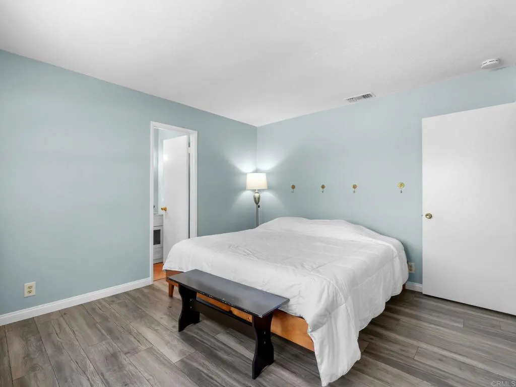 https://cdn.realtyfeed.com/cdn/127/306741755/1c24d1d31f2d9f342bc8f355958bd091.webp