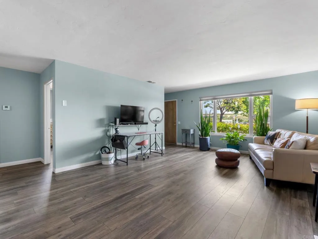 https://cdn.realtyfeed.com/cdn/127/306741755/a08f3c6e27805d05de914523929e91dc.webp