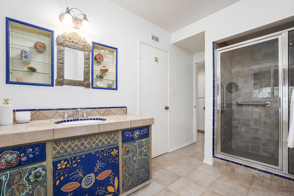 https://cdn.realtyfeed.com/cdn/127/306741832/30b1c68a973b2b106bd7ce068eec990e.webp