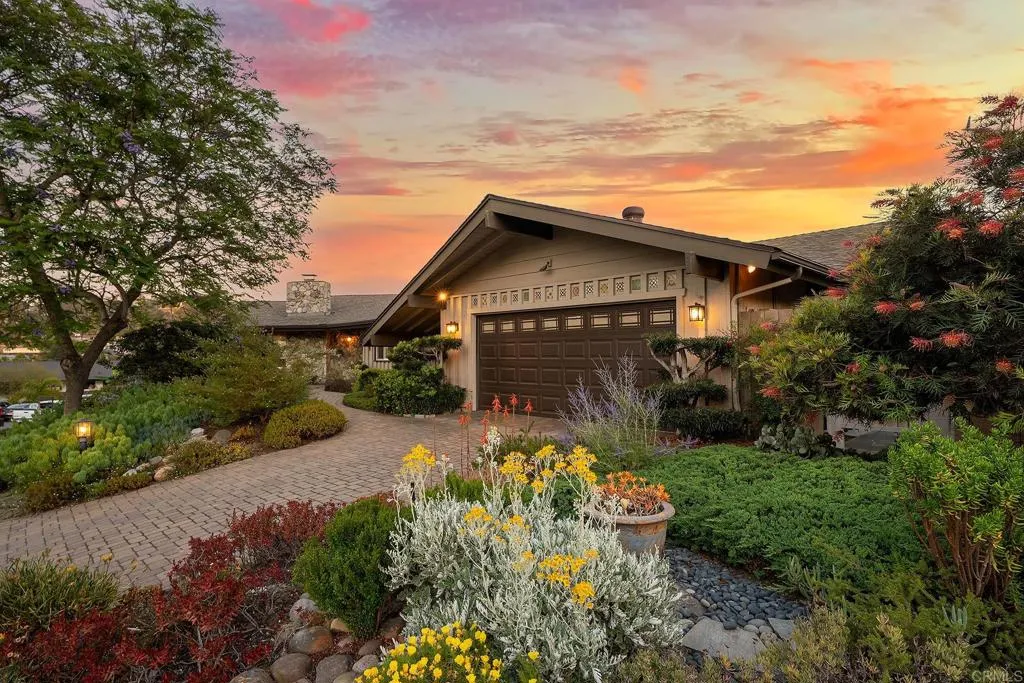 https://cdn.realtyfeed.com/cdn/127/306741832/70cfc0722c123b39c00d60ee2382c558.webp