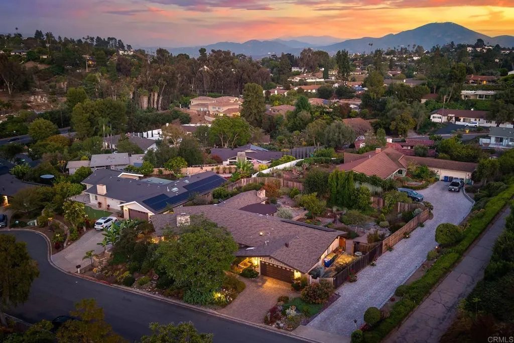 https://cdn.realtyfeed.com/cdn/127/306741832/88067daa9bd4a6e6a07f5b0785741f96.webp