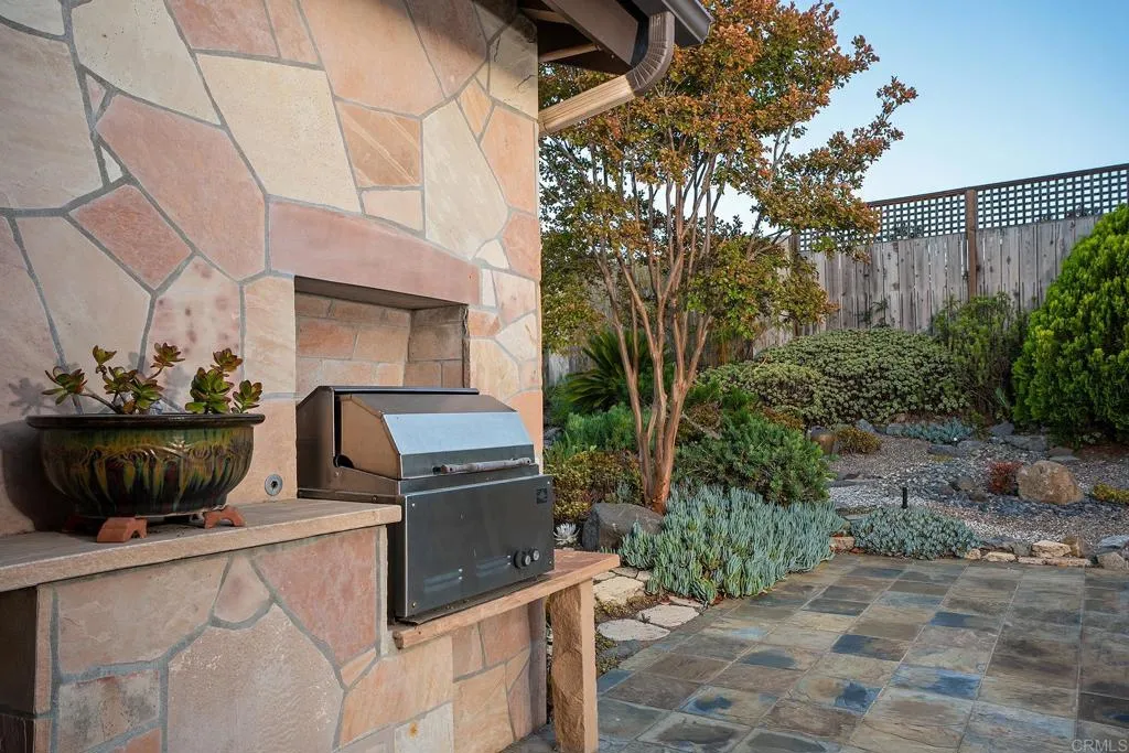 https://cdn.realtyfeed.com/cdn/127/306741832/b277230ab23720970e60618d7a2751cb.webp