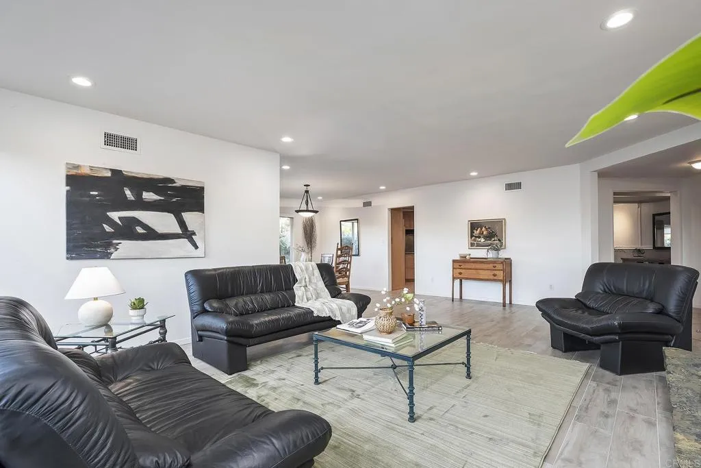 https://cdn.realtyfeed.com/cdn/127/306741832/ee40b03d3d9e93023b9ad4e5ff77a7a0.webp