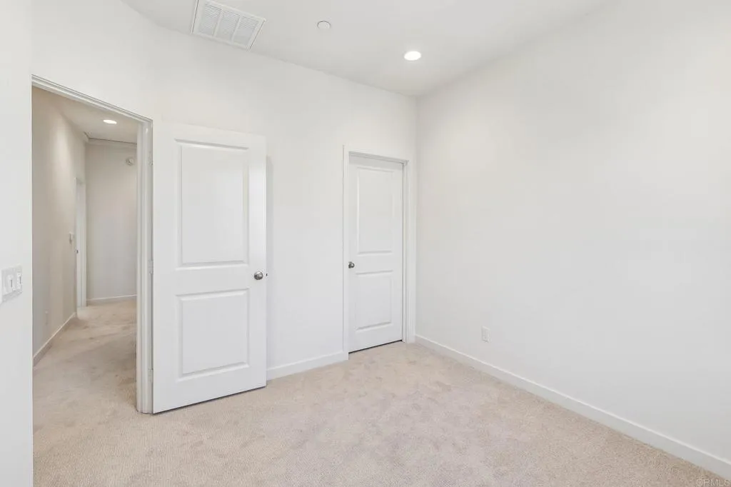 https://cdn.realtyfeed.com/cdn/127/306741833/3a9b4d1e2a8983f6e2c71de96d67a4b5.webp
