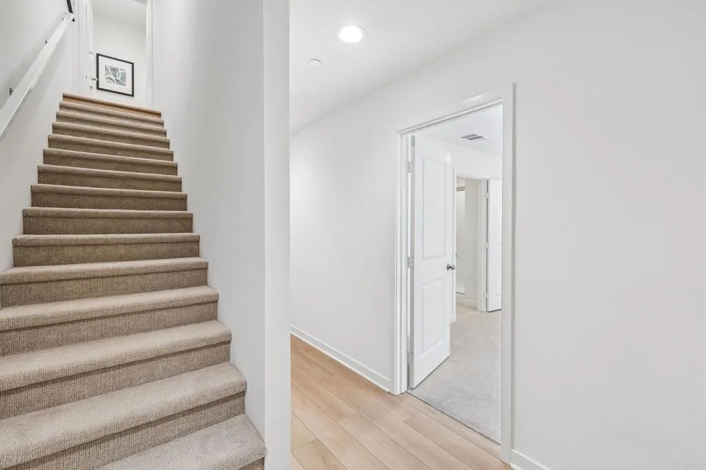 https://cdn.realtyfeed.com/cdn/127/306741833/8cc9528b3fd904b8c5dbb72d1d5f333d.webp