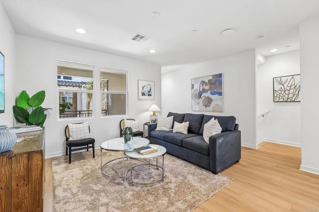 https://cdn.realtyfeed.com/cdn/127/306741833/94129e5ca07fffdff8de5e769558f870.webp