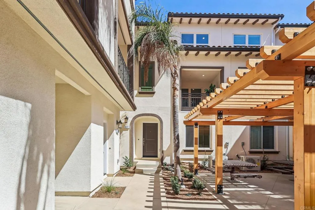 https://cdn.realtyfeed.com/cdn/127/306741833/99eb24f0be4f5ef64d957050e4a18d8c.webp