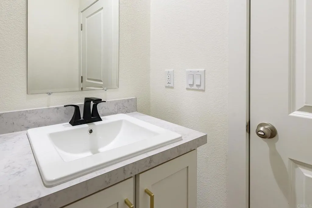 https://cdn.realtyfeed.com/cdn/127/306741855/2aaa26a51f362e8b68bfb25ddc04b1e0.webp