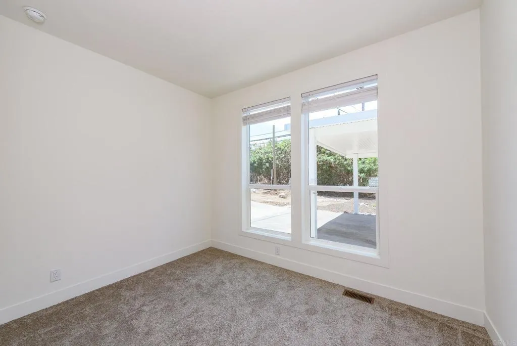 https://cdn.realtyfeed.com/cdn/127/306741855/676388e052208657b3c82e54d926e2ff.webp