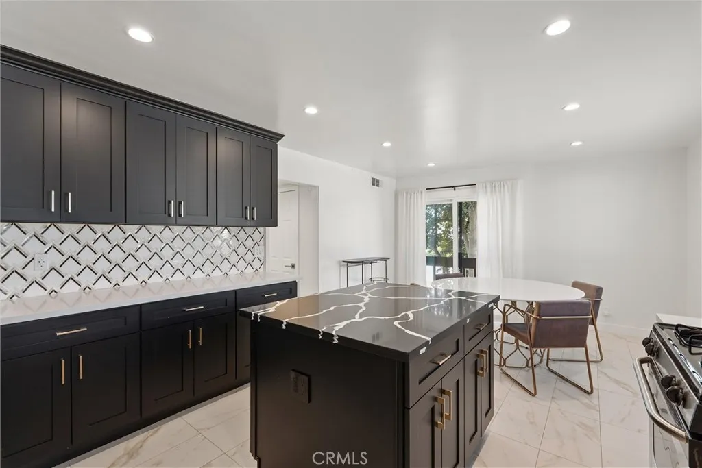 5974 Costello, Valley Glen, CA 91401 - Photo 3 of 17, Valley Glen, CA