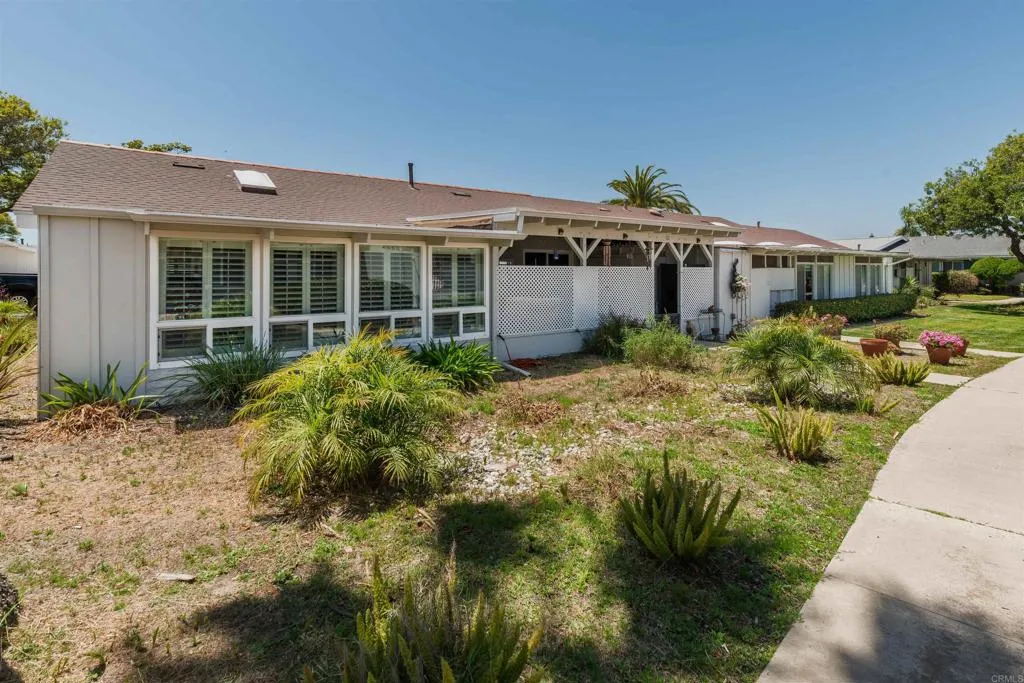 https://cdn.realtyfeed.com/cdn/127/306741903/67c0e09c1b06ef1efd8d944ecf0194f0.webp