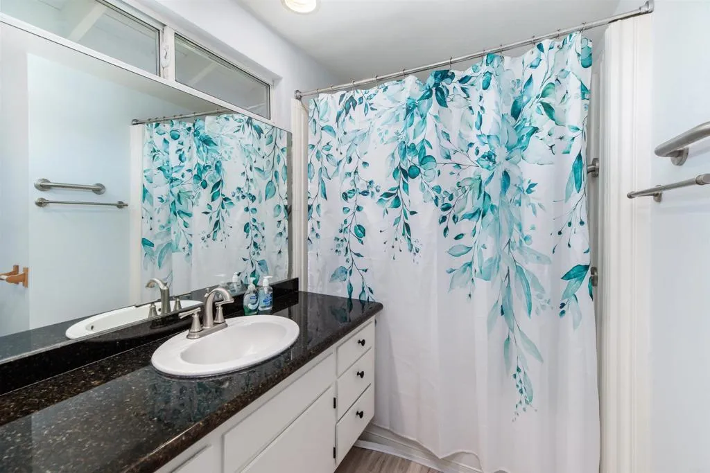 https://cdn.realtyfeed.com/cdn/127/306741903/70b44bcd8b92ae0f3eac40c455fed32d.webp