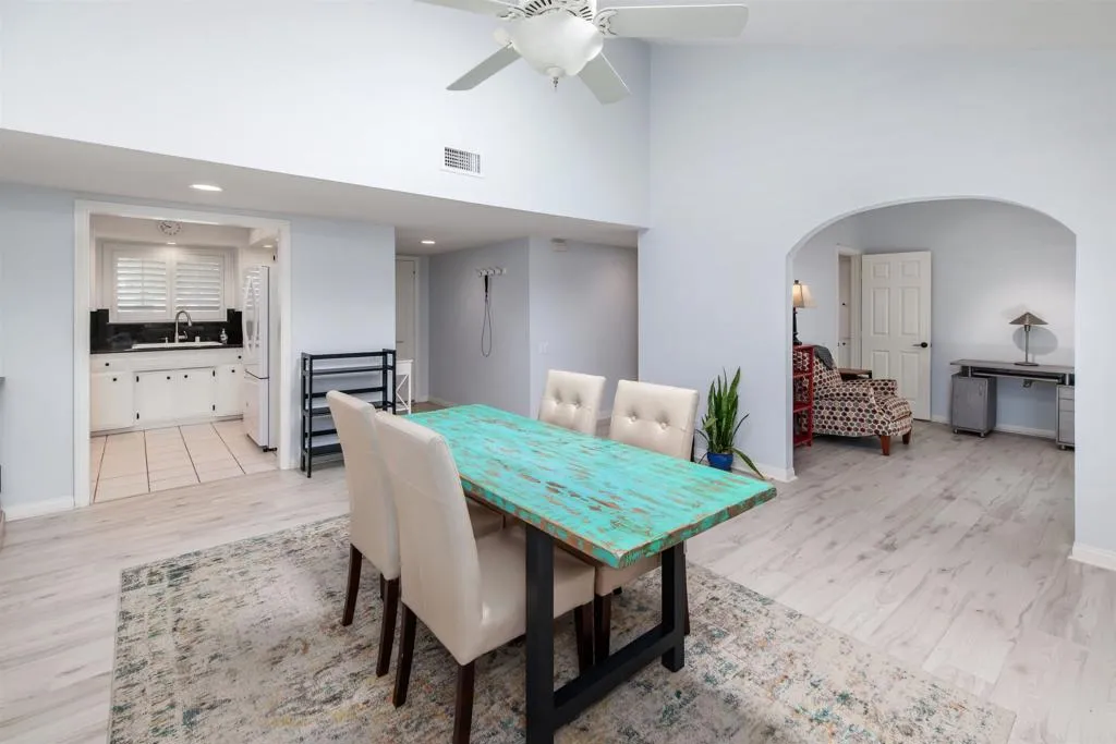 https://cdn.realtyfeed.com/cdn/127/306741903/e1430317e1315343b2dbc6226662b284.webp