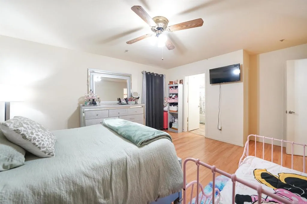 https://cdn.realtyfeed.com/cdn/127/306741906/2cf2a05dd1f3c6adf32efddd1d935c0a.webp