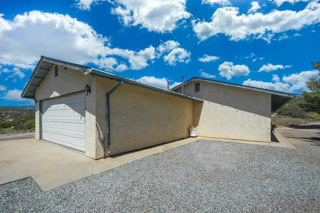 https://cdn.realtyfeed.com/cdn/127/306741906/669217879f0ce5751012cdb05fc3c086.webp