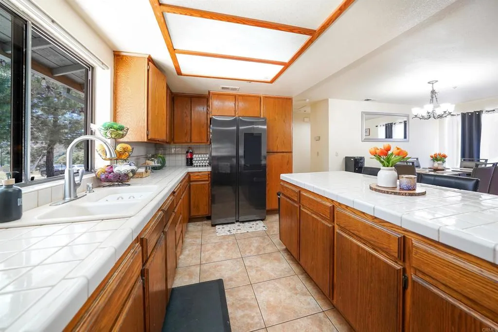 https://cdn.realtyfeed.com/cdn/127/306741906/cb935833b3bafd436961c3b9a7973816.webp