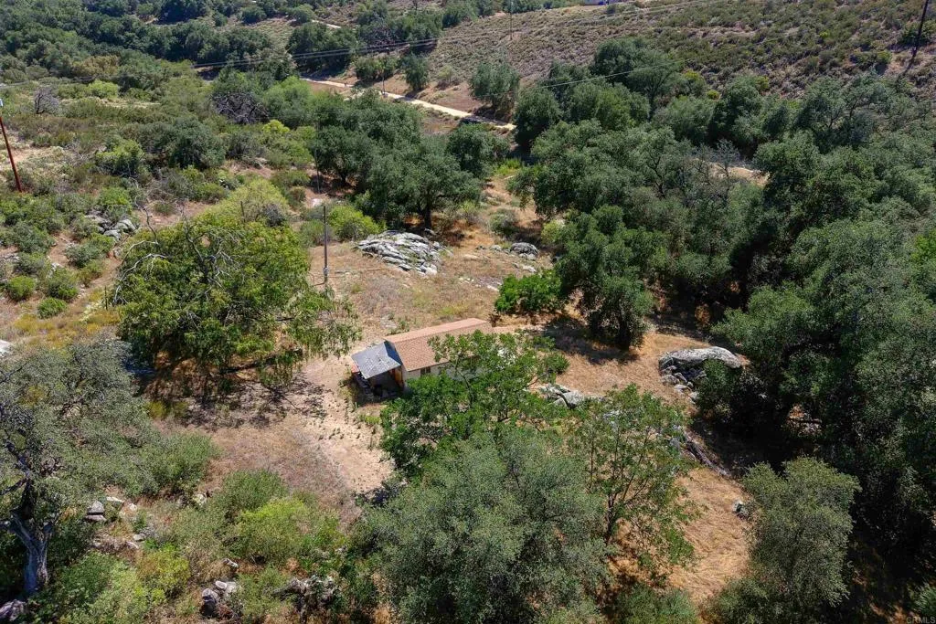 https://cdn.realtyfeed.com/cdn/127/306741906/cedfb2b9fff5896292bcbce5ef0bbd11.webp