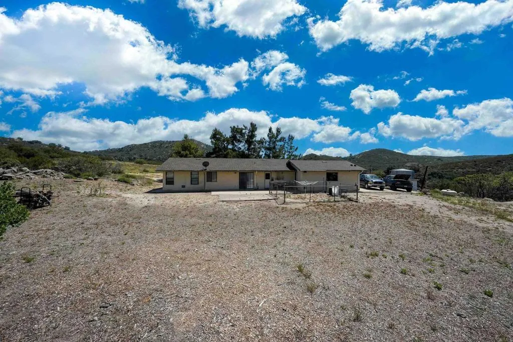 https://cdn.realtyfeed.com/cdn/127/306741906/d6de45505f82a94aeef6bd8efd78da2b.webp