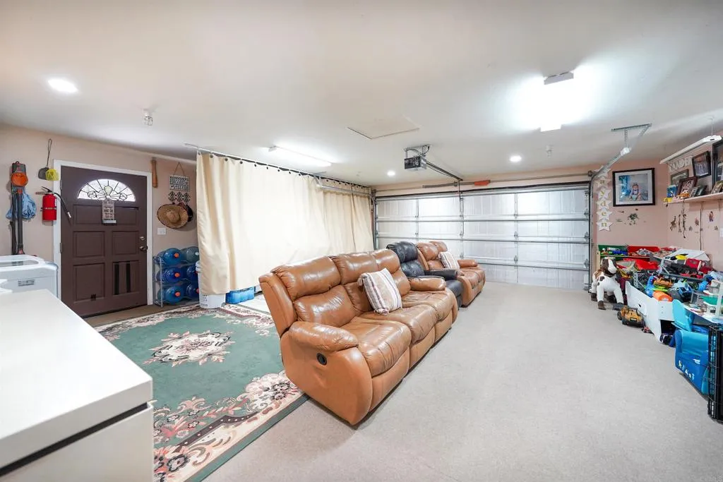 https://cdn.realtyfeed.com/cdn/127/306741909/68d3f534c64665d4731eac551cf6c7fc.webp