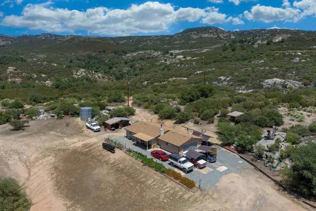 https://cdn.realtyfeed.com/cdn/127/306741909/96715c3e1e703167c42c0882dc653162.webp