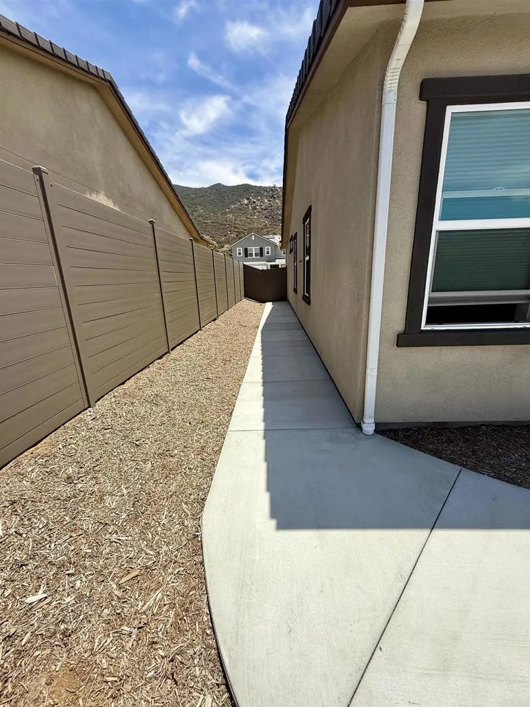 https://cdn.realtyfeed.com/cdn/127/306741939/3d9fcb80c1457cdc6a09ecb22e0de0b1.webp
